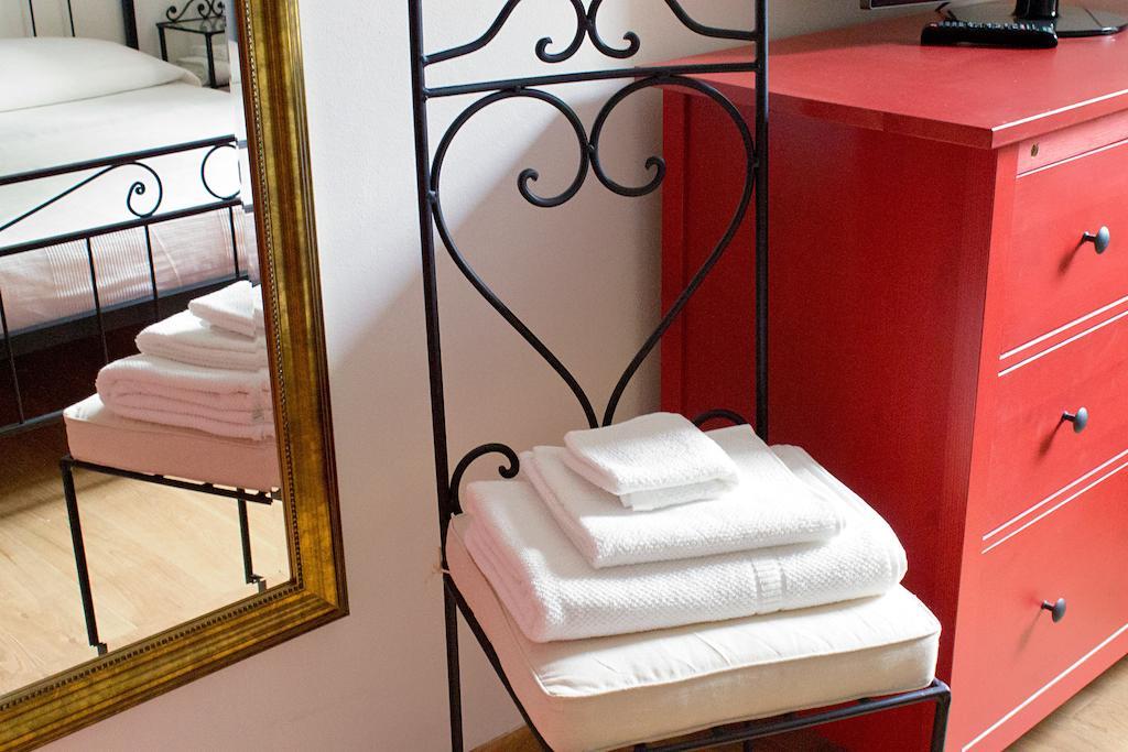 Bernardone Hotel Camaiore Room photo