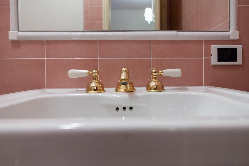 Bernardone Hotel Camaiore Room photo